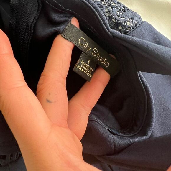 Navy Blue Fit & Flare Juniors Dress – Size 1, Lace Cutout Sides, Formal Look - Picture 4 of 12